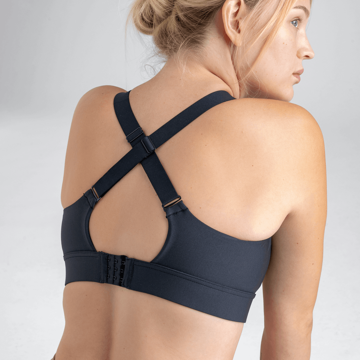 Fiera Women's Sports Bra, boja Black