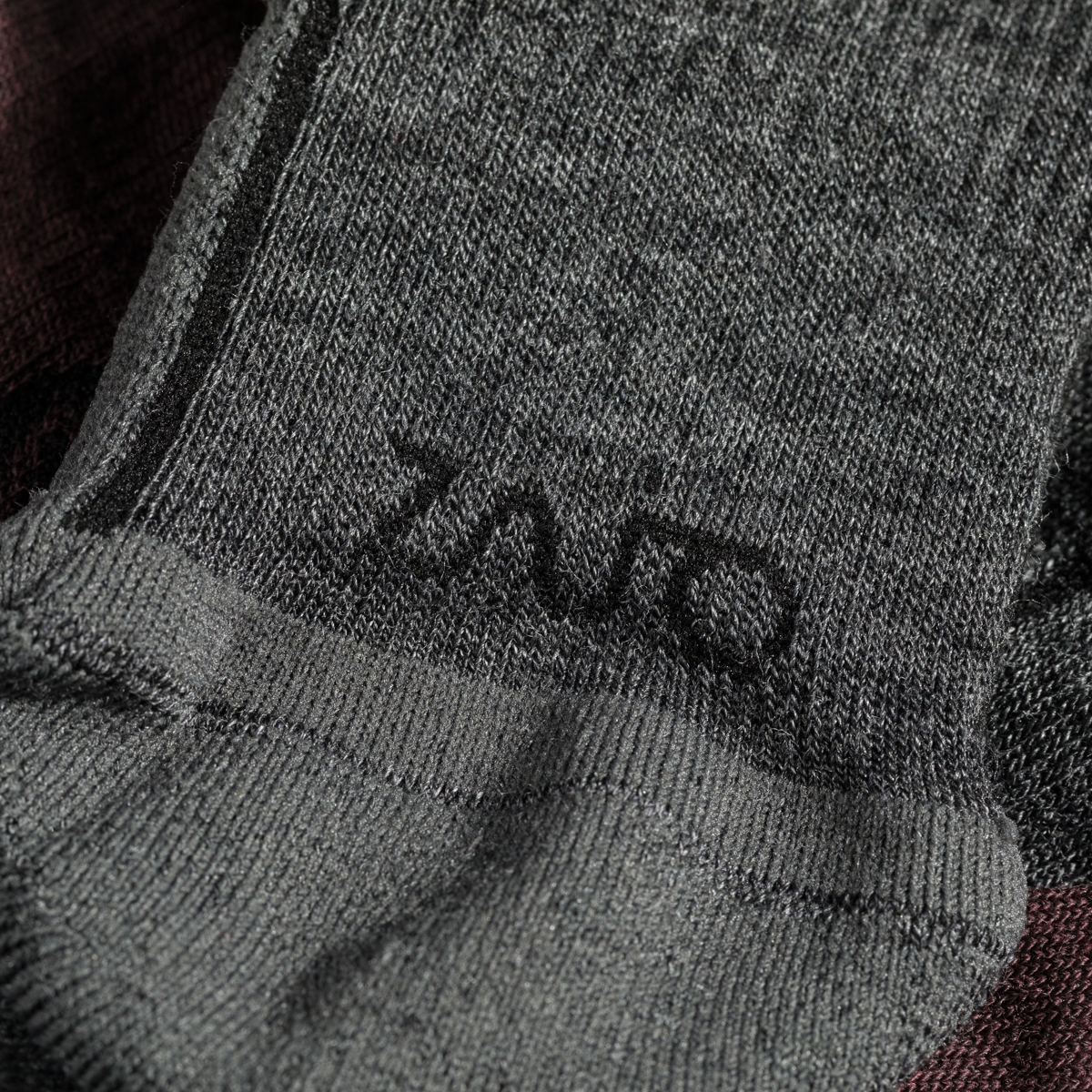 Hejma Merino Mid Socks, boja Decadent Red