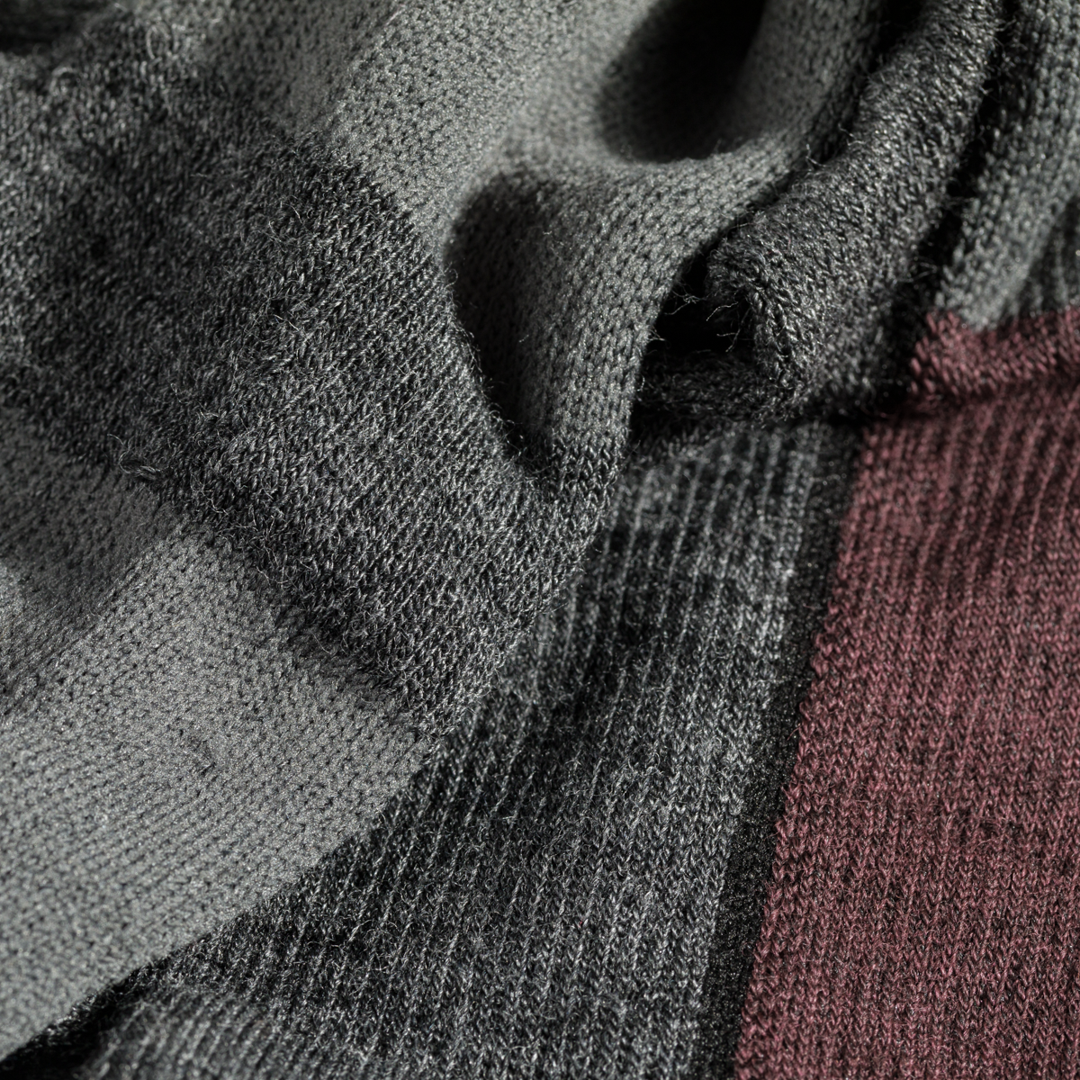 Hejma Merino Mid Socks, boja Decadent Red