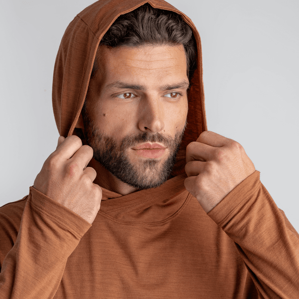 Kora Men's Merino Hoodie, boja Decadent Red