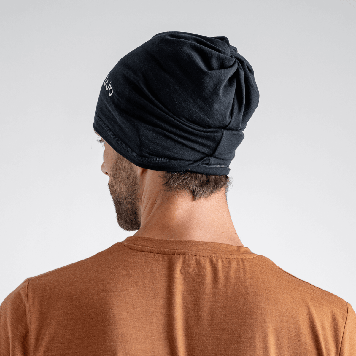 Senti Merino Neckwarmer — Decadent Red